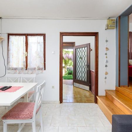 Apartment Adriana On Peaceful Location With Pool Пула Екстериор снимка